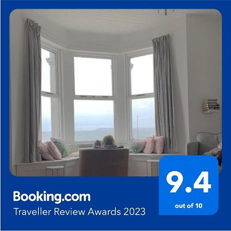 Апартаменты Stunning 3 Bed Seafront Mansion Building Sleeps 6 Adults Or 8 With Kids Портраш Экстерьер фото